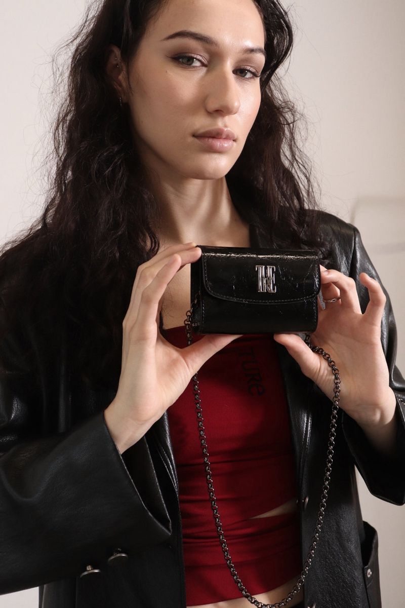 TURE（トゥルー）の「ナイト ヴァレット チェーンウォレット (cowhide100%)ブラック（バッグ）」