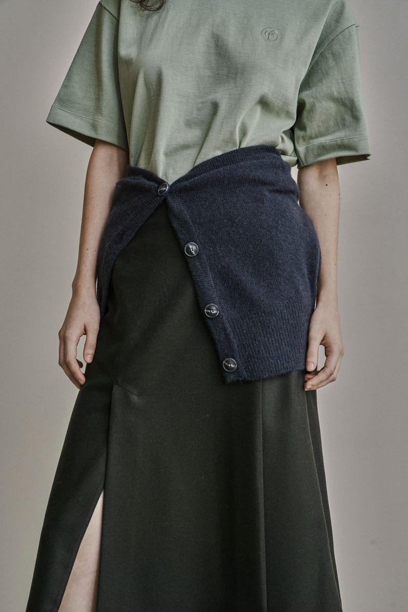WOOL TWILL SETUP SKIRT_DEEP KAHKI