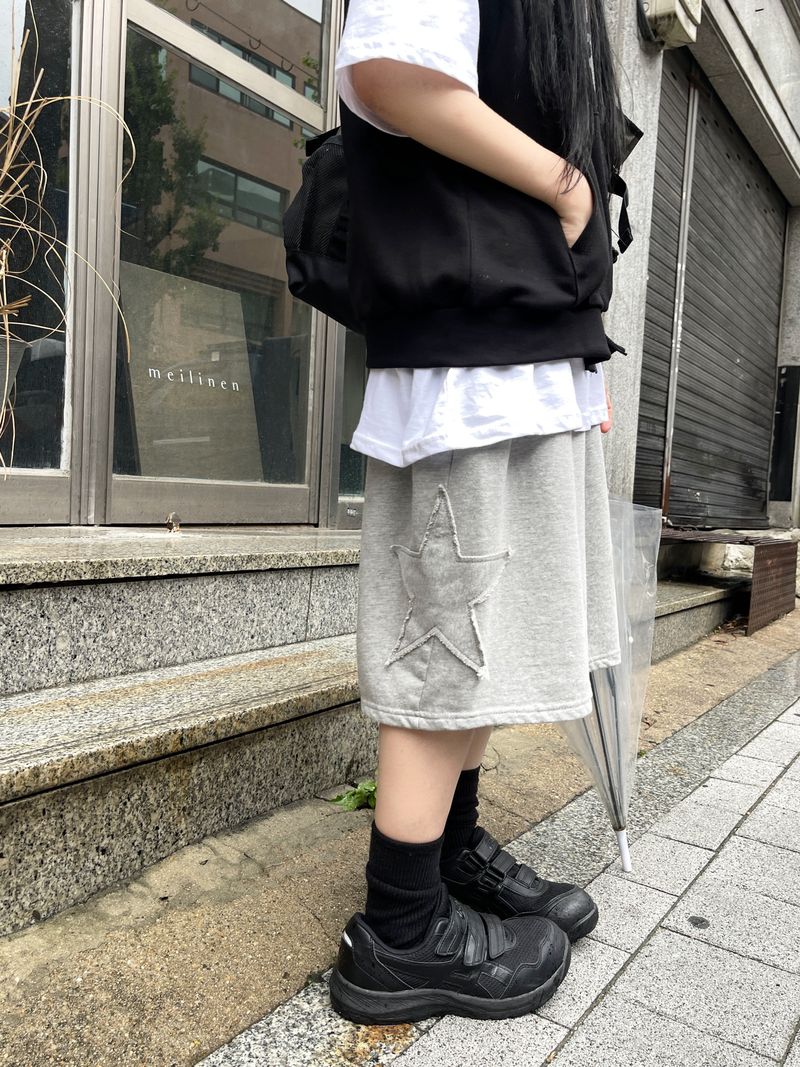 Star Patch Bermuda Pants