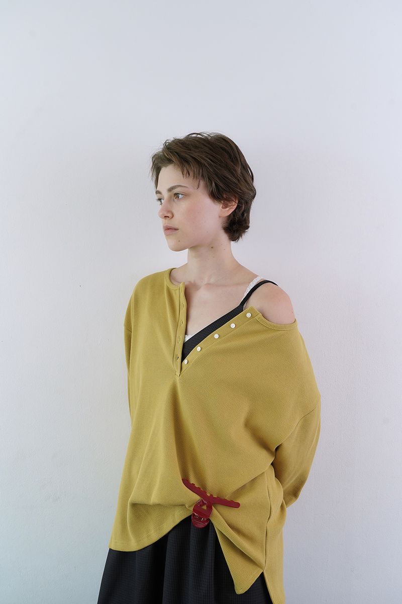 Waffle button t-shirt_mustard