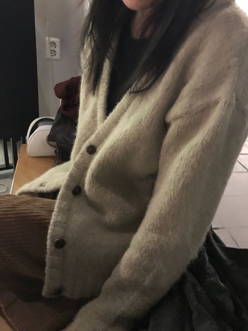 Grandma wool cardigan 
