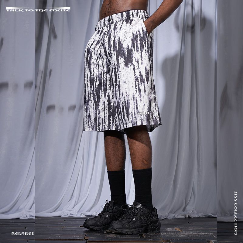 RELABEL（リレーベル）の「RELABEL  Woven-in-the-fabric Print Loose-Fit Casual Shorts（Pants）」