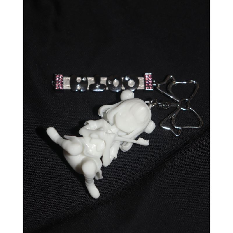 [MADE] Brush girl Statue Keyring (Pigtail)