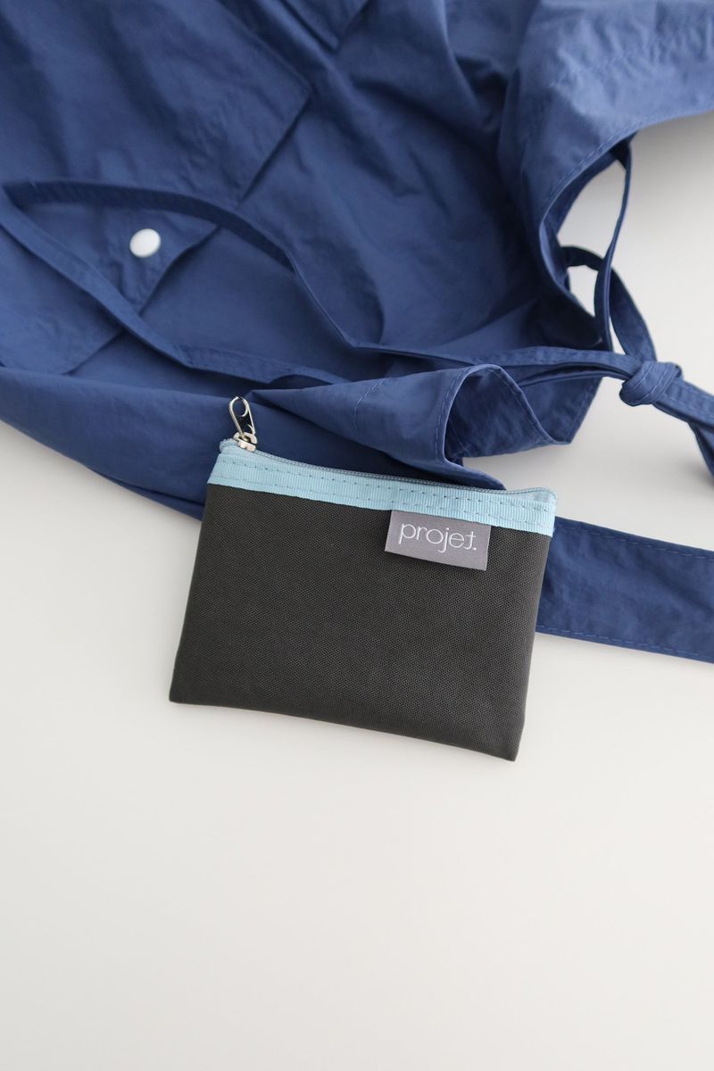 flat card pouch (charcoal)