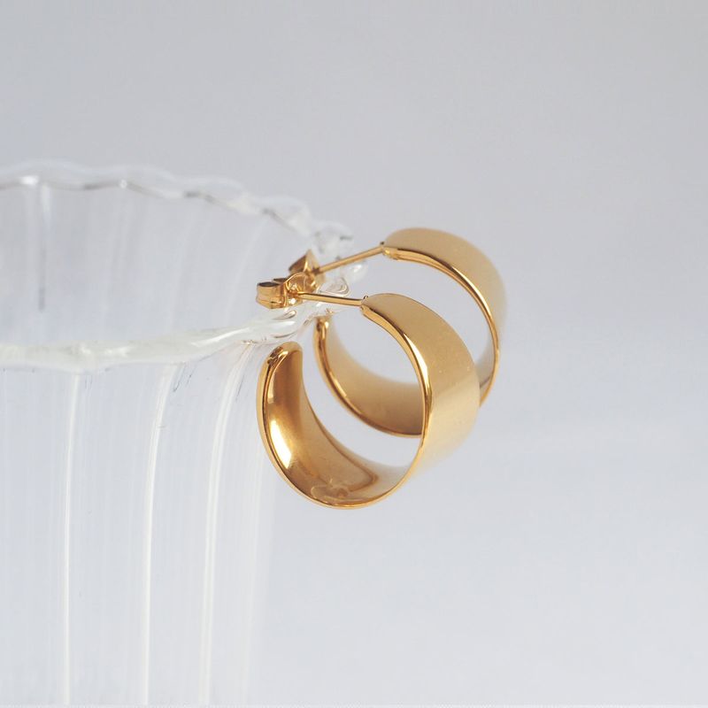 éclater（エクラテ）の「Bette Bold Flat Earrings（Accessories）」