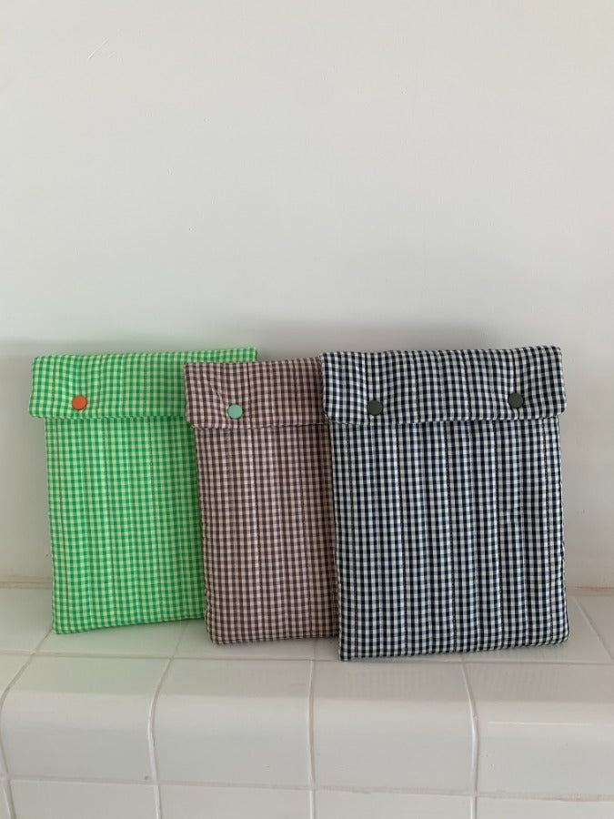 digital pouch