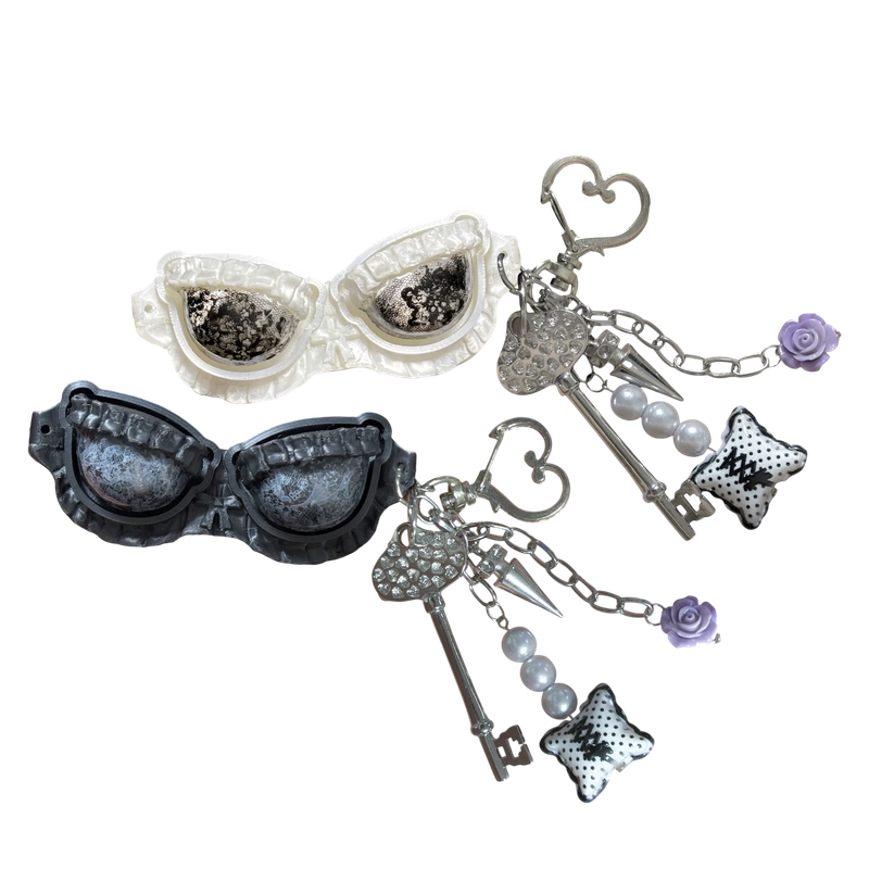 itsurz（イッツユアーズ）の「bra lace clicker keyring（Toys/Key Holders）」