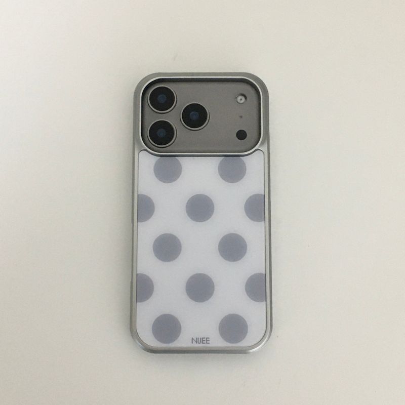 shop.nuee（ショップニュイ）の「ホリデードット グレー (silver glass)（スマホグッズ/小物）」