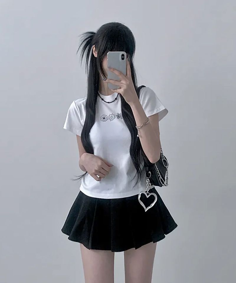 (W) NATIVITY MM CROP TEE (2 COLORS)