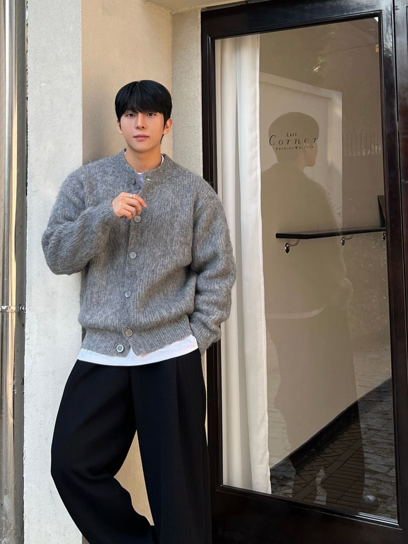 Brush wool cardigan