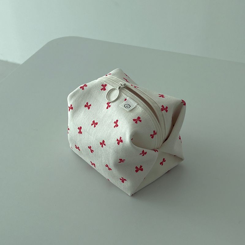 RED RIBBON ZIPPER POUCH