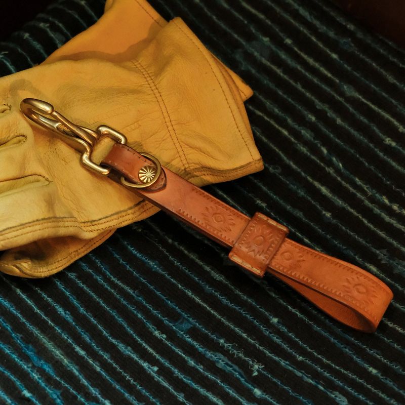 Glove holder leather key ring / Vegetable natural