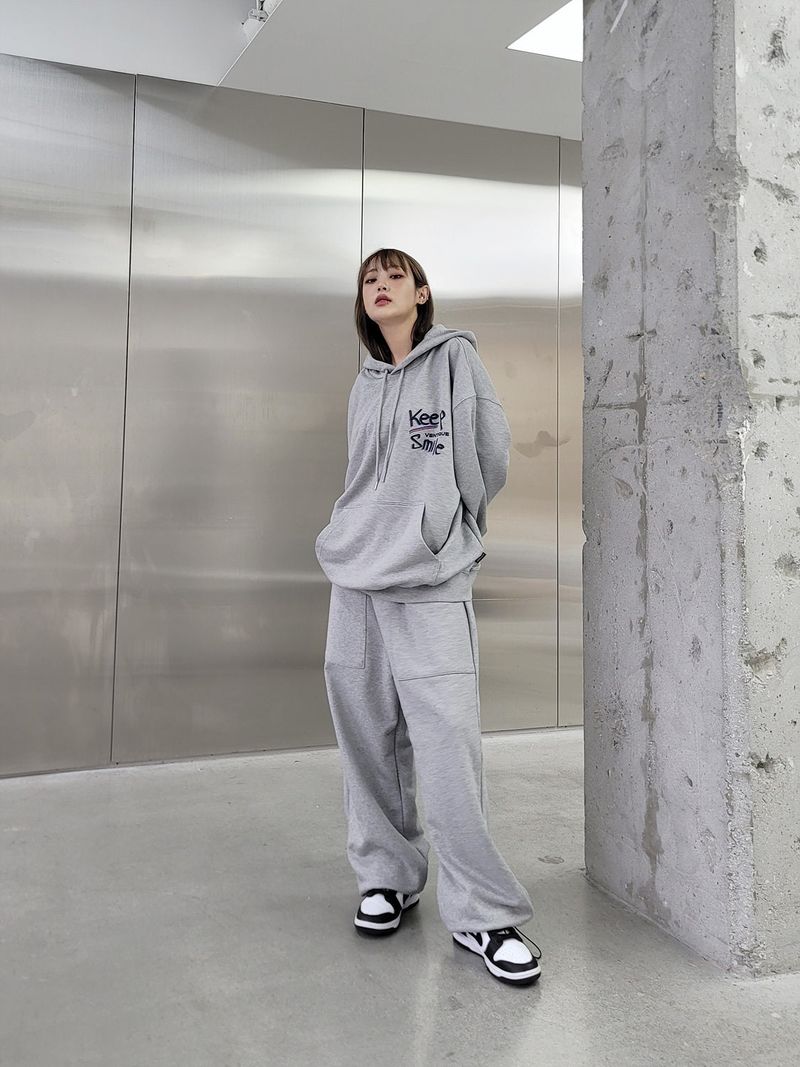 VENTIQUE Keep Smile Hoodie
