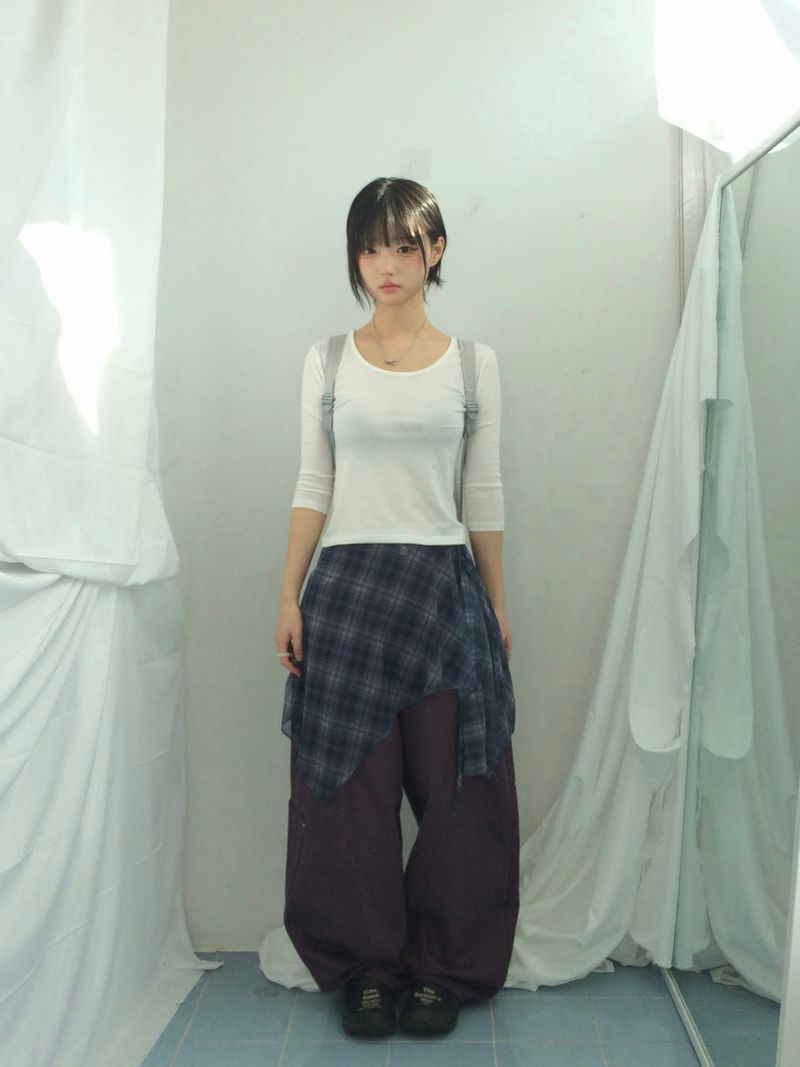 U-Neck Three-Quarter Slim Line Cotton Top