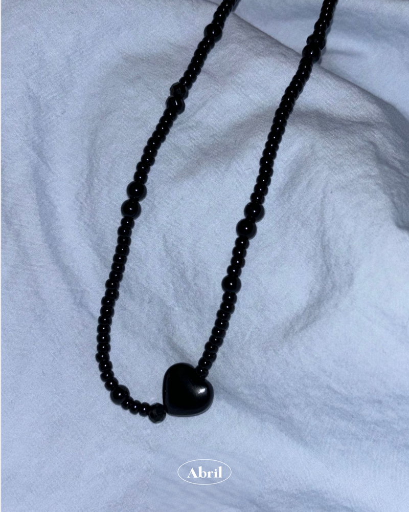 [Matt] Heart Dot Necklace