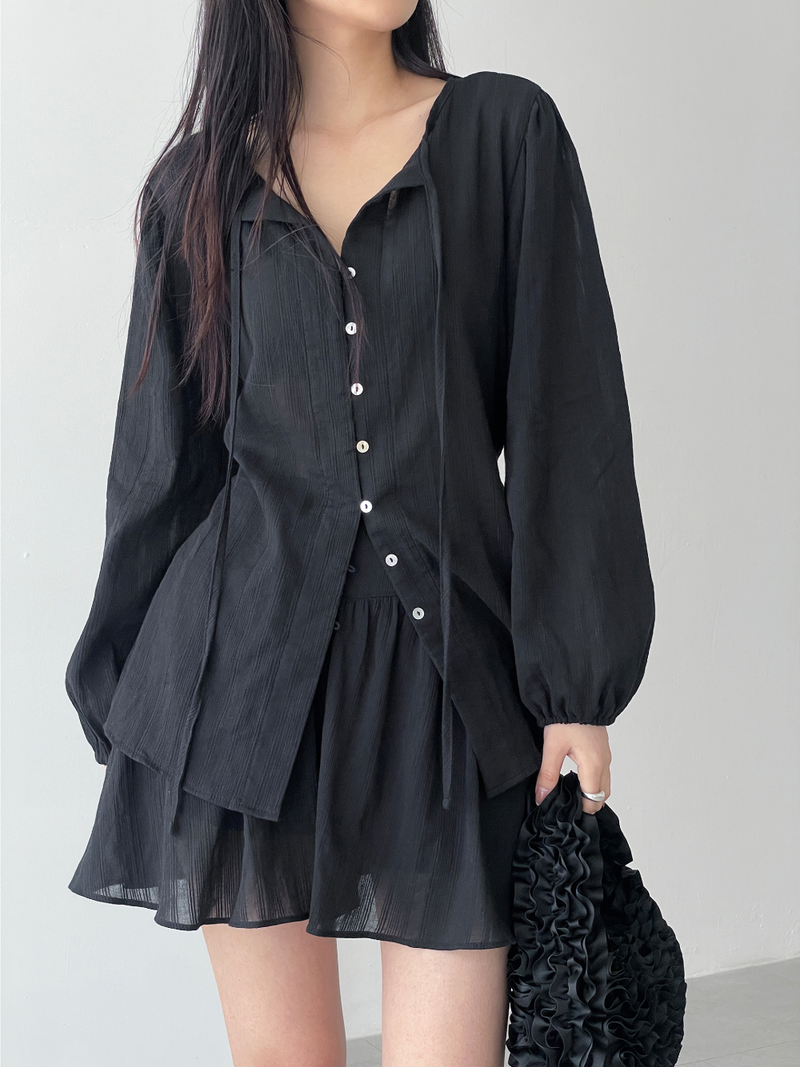 opening button blouse