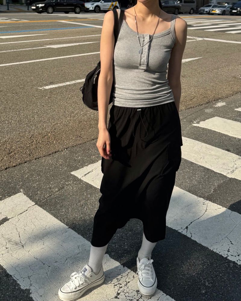Lina sleeveless