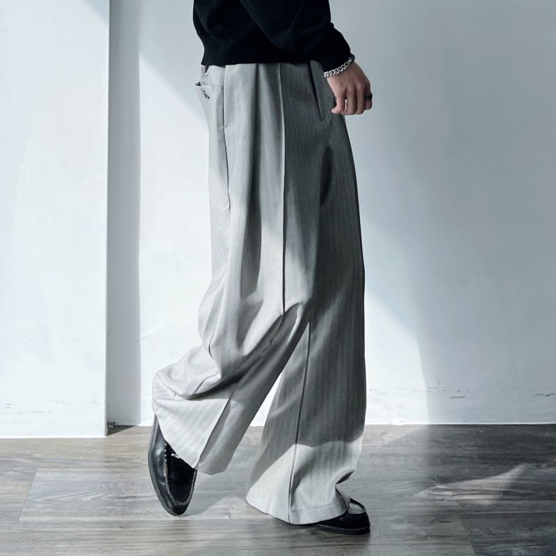 Curved Seam Draped Wide Trousers