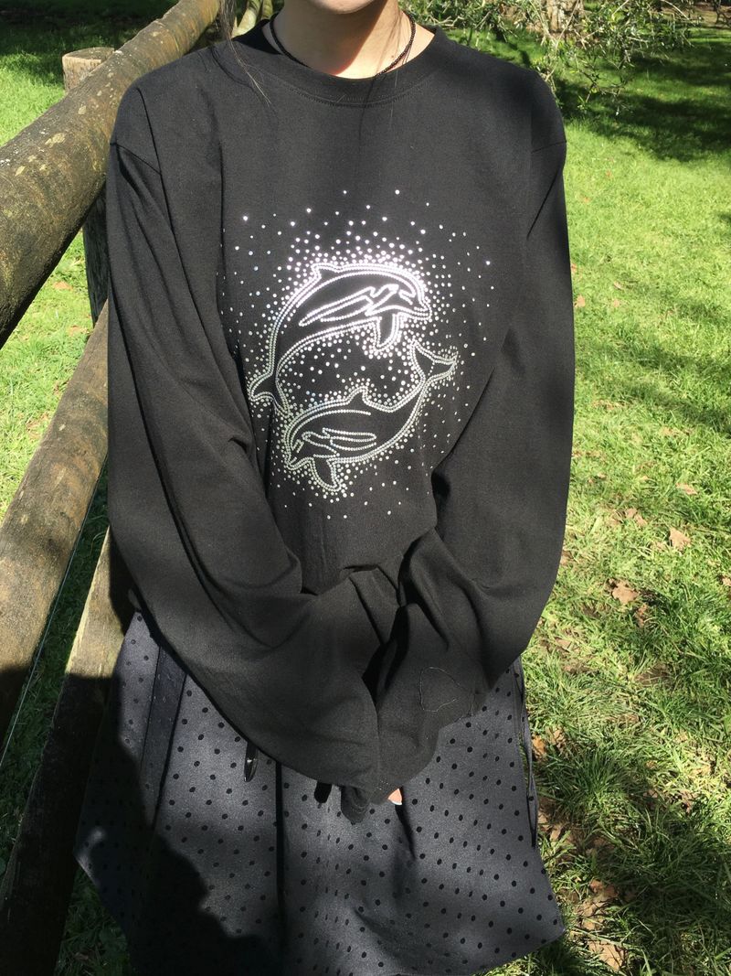 Hotfix Dolphin Loose Long Sleeve (2c)
