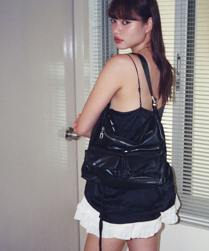 Pebble Hobo Bag - Black
