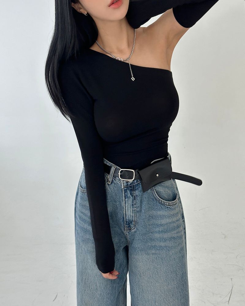 Unbalanced Off-Shoulder Warmer SET T-Shirt