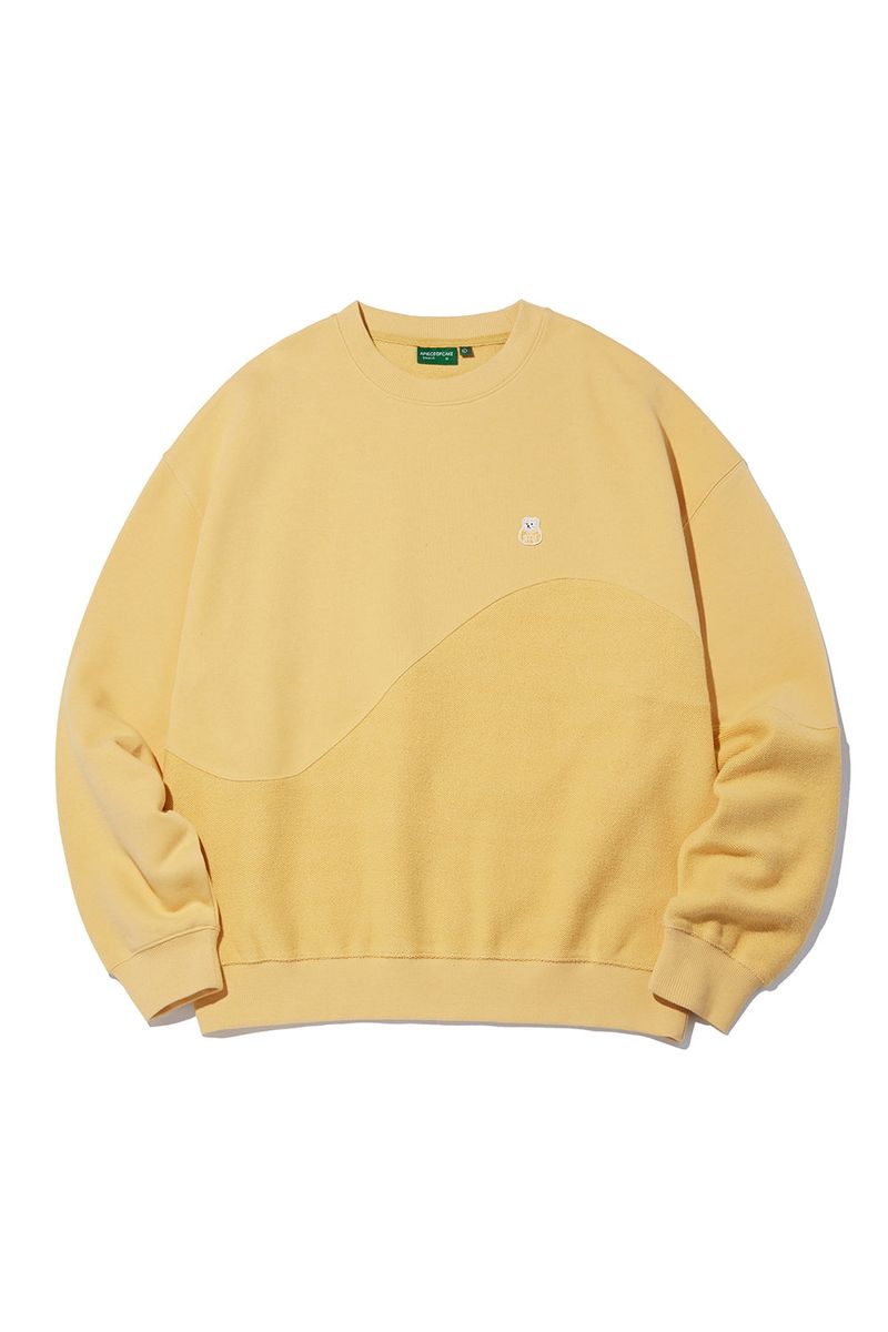 Reverse Bear Patch Crewneck_Canary