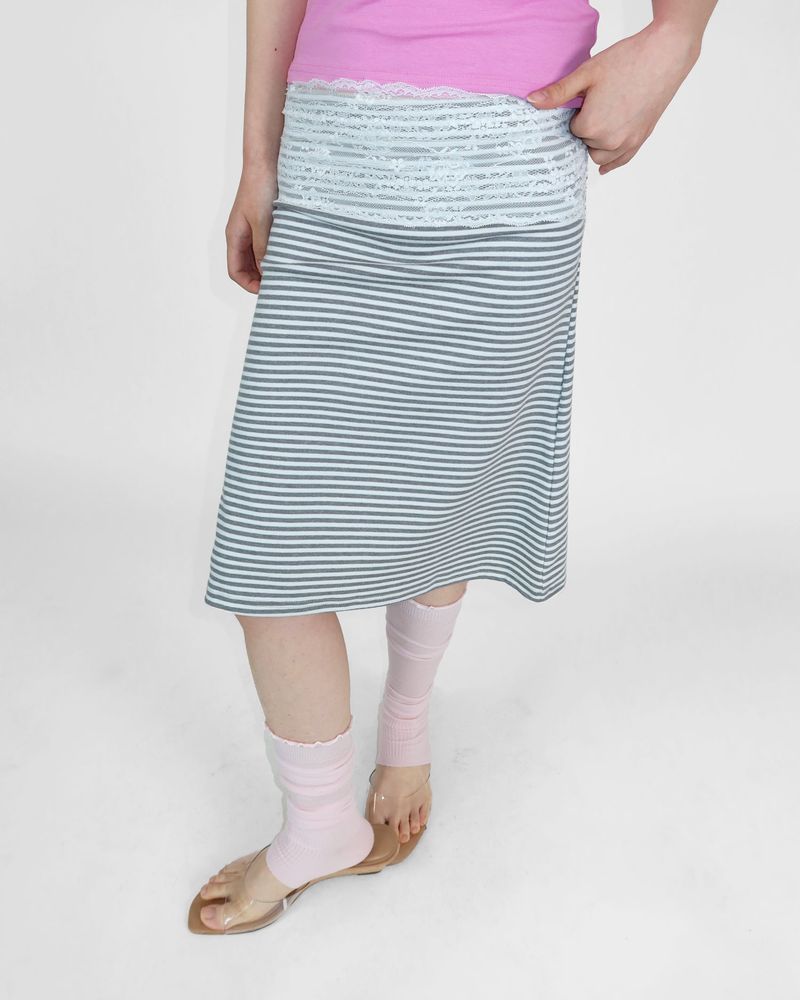 VEIL LACE SAGGING SKIRT