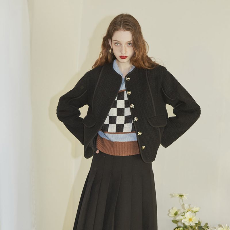 Round Elbow Shaped Jacket (Black)