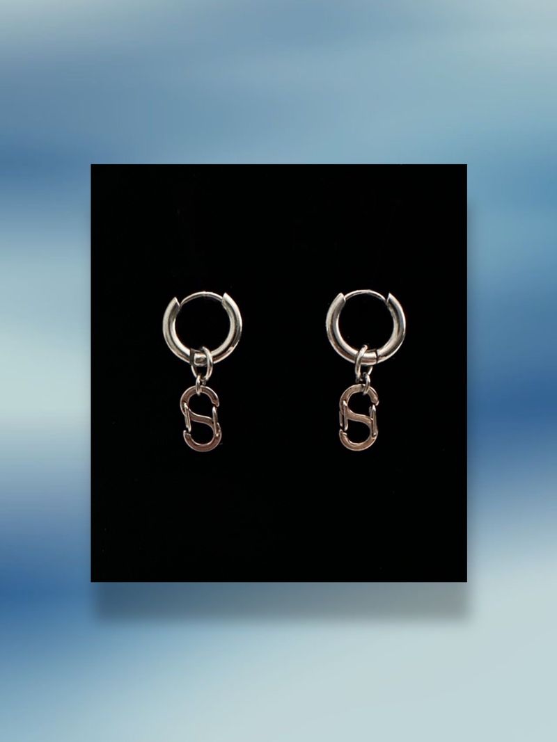 BUZZERBE（ブザービー）の「small loop earring（Accessories）」