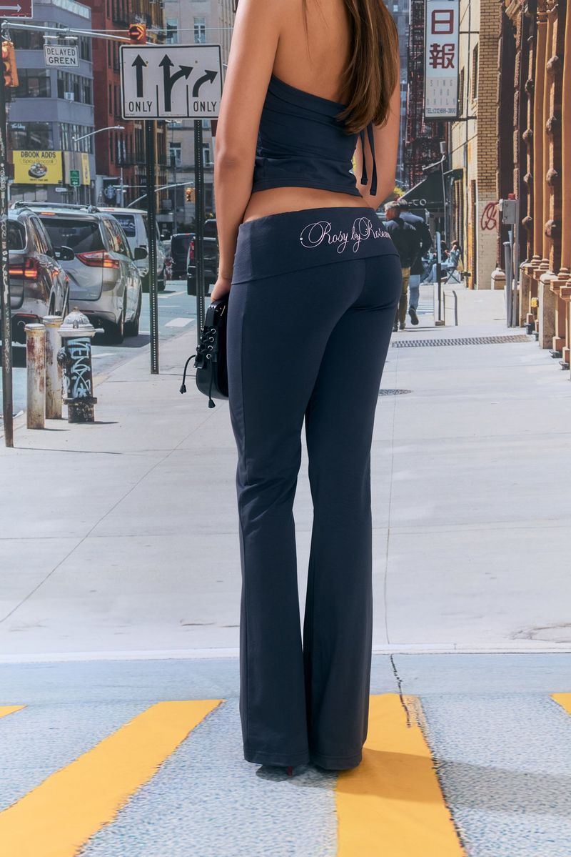 ロージー フォールドオーバー フレアパンツ (Dusty Navy)