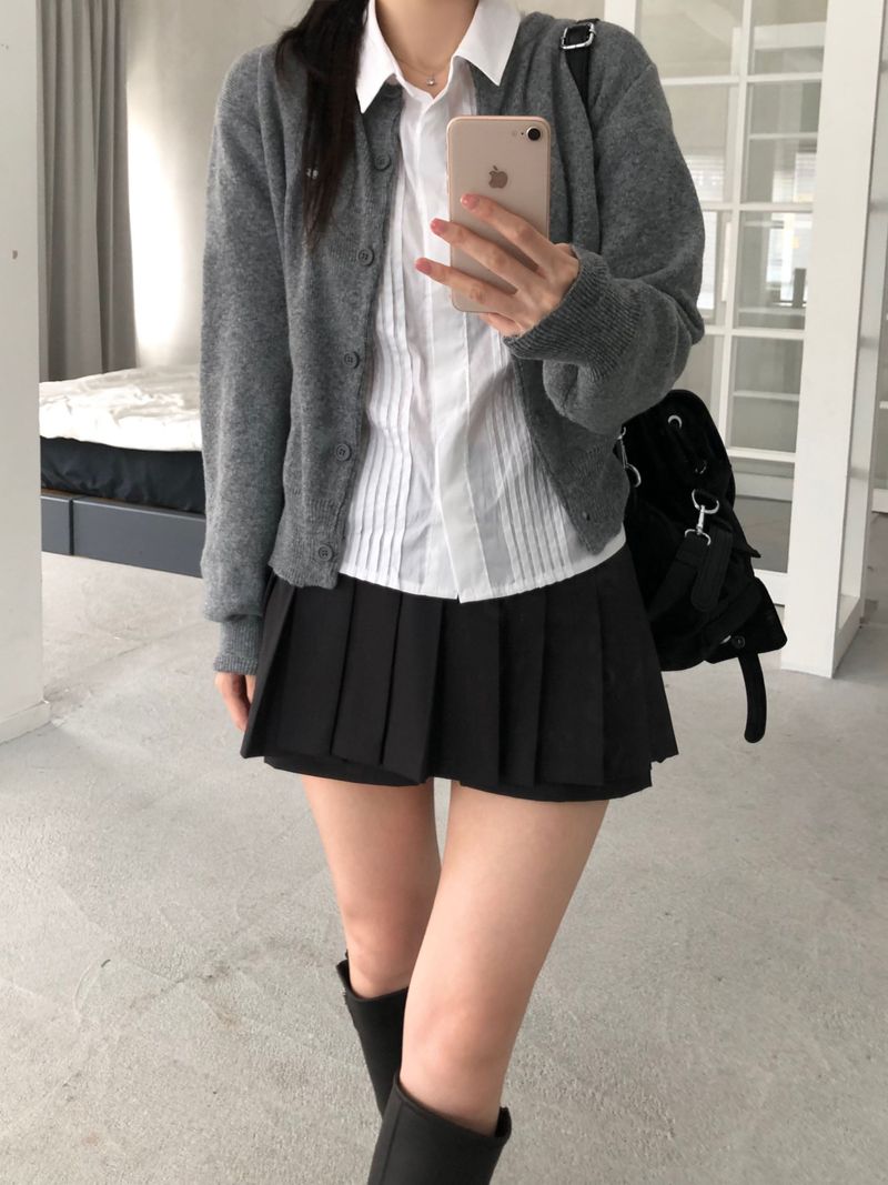Ray Pintuck Shirt (one color)