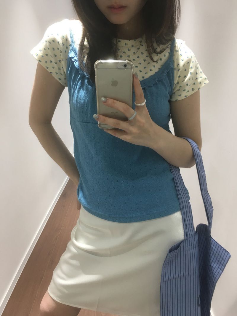 French punched button sleeveless top (4color)