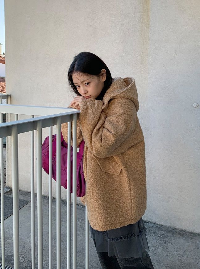 Syasdeulo Quilted Boucle Hood Half Coat Jacket