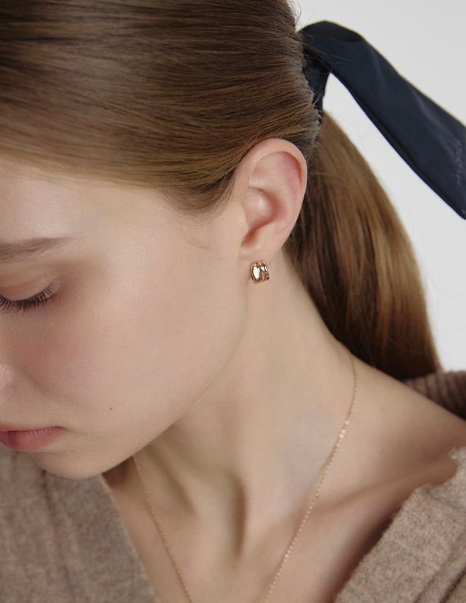 26SS★ Triple Silver Cutout One-Touch Earrings S