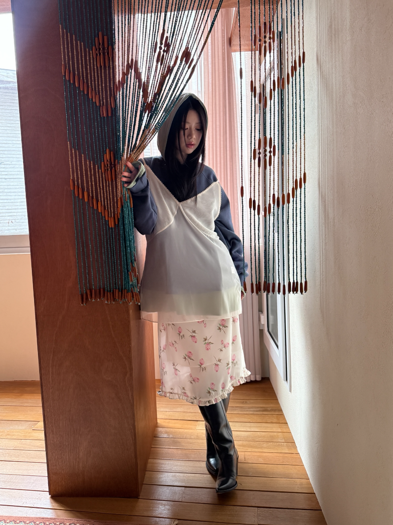 boxy raglan crop sweatshirt 