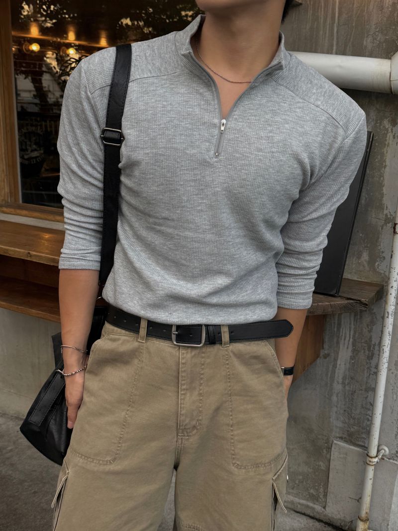 AVAND（アバンド）の「Vice shoulder half-zip muscular sleeve T-shirt（Tops）」