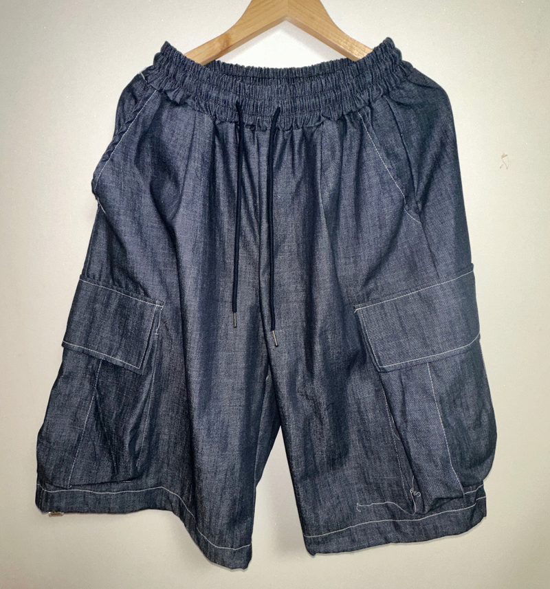 BLUE BERMUDA DENIM CARGO PANTS💙🖤 - 2 COLORS