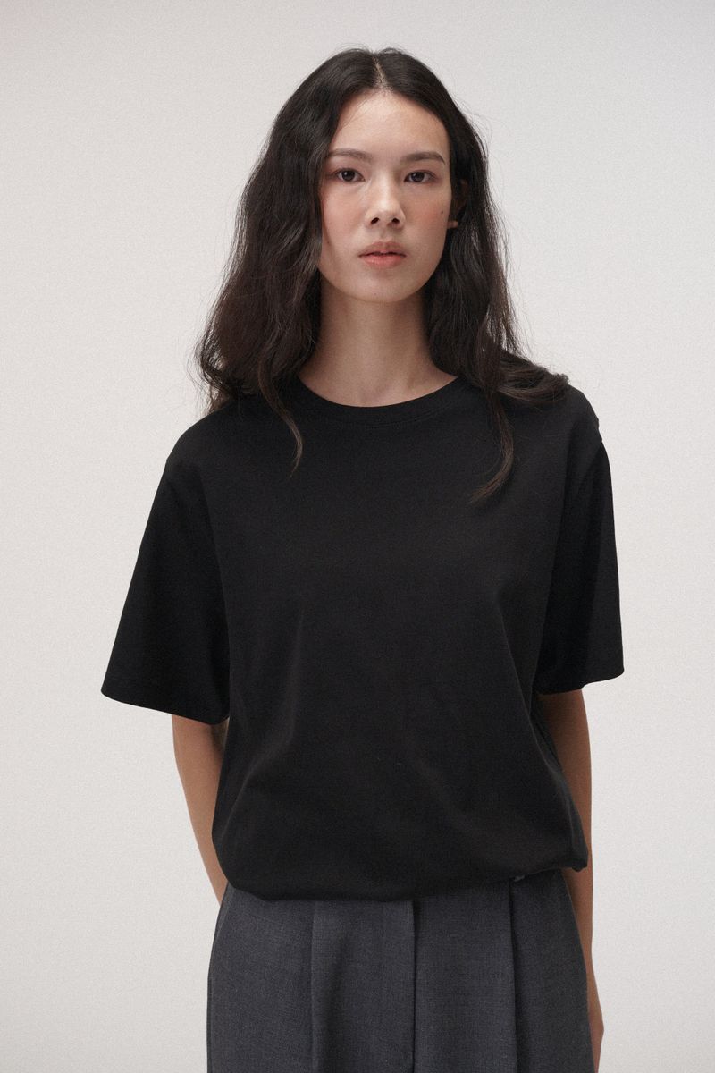 Boxy round T-shitrs (Black)