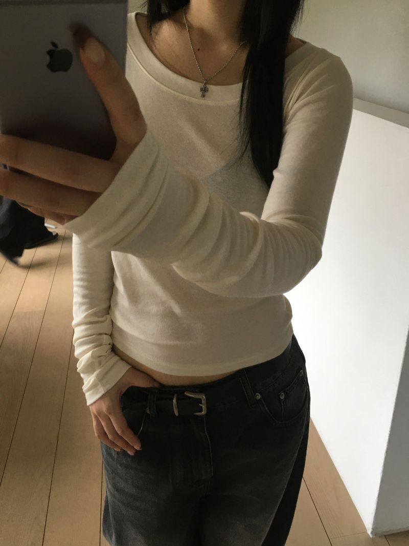 easeas（イズイズ）の「[EE] ソフトエッセンシャルTシャツ（トップス）」