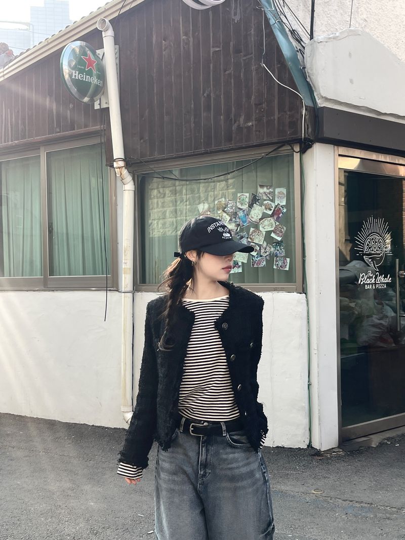Round pocket tweed jacket