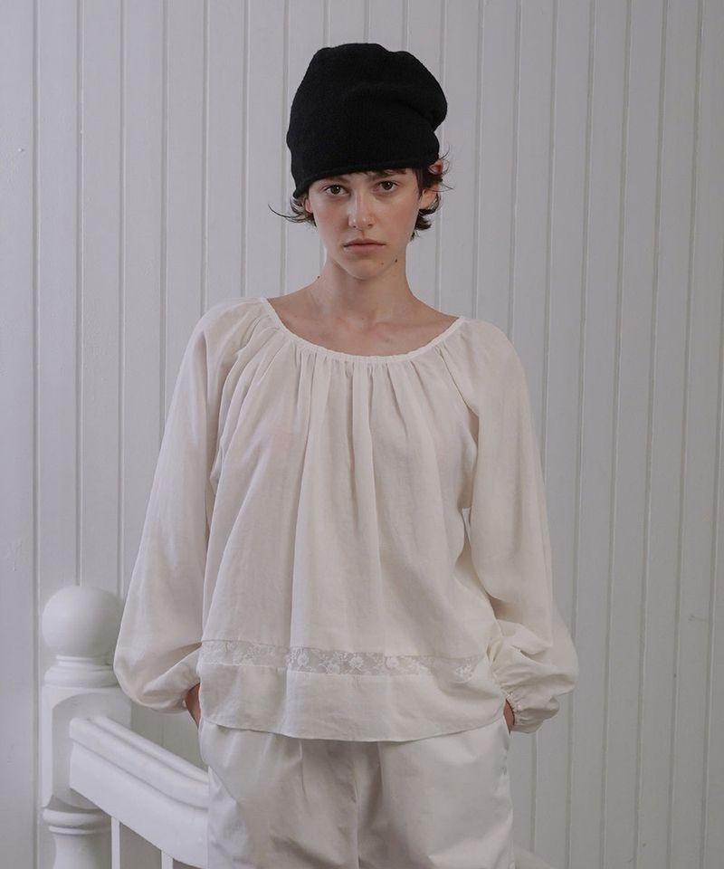 WITHOUTSUMMER（ウィズアウトサマー）の「Pale lace blouse（Tops）」