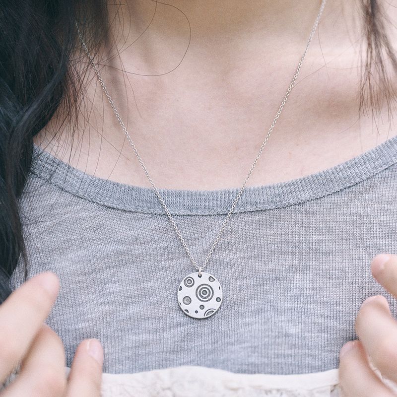 kiibi（キイビ）の「ヴィンテージ オービット ネックレス シルバー（アクセサリー）」