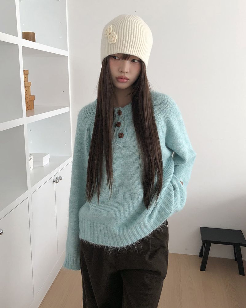 Saha Henley Neck Button Oversized Knit
