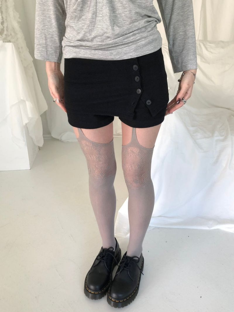 Button folding shorts