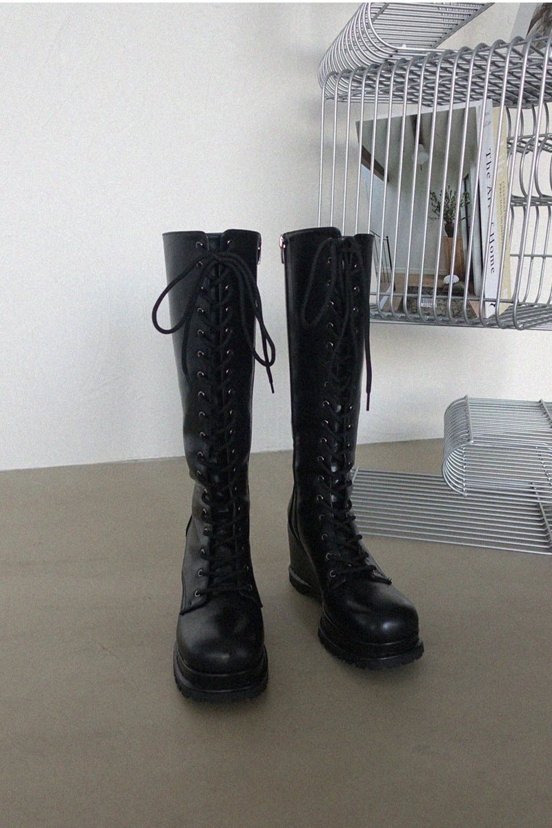 ROCK CHIC LACE-UP LONG BOOTS