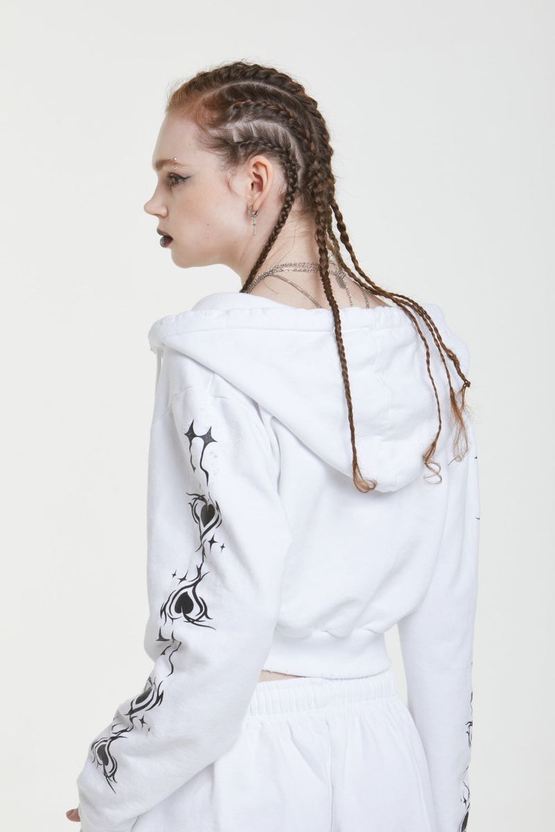 TRIVAL CROPPED HOODY