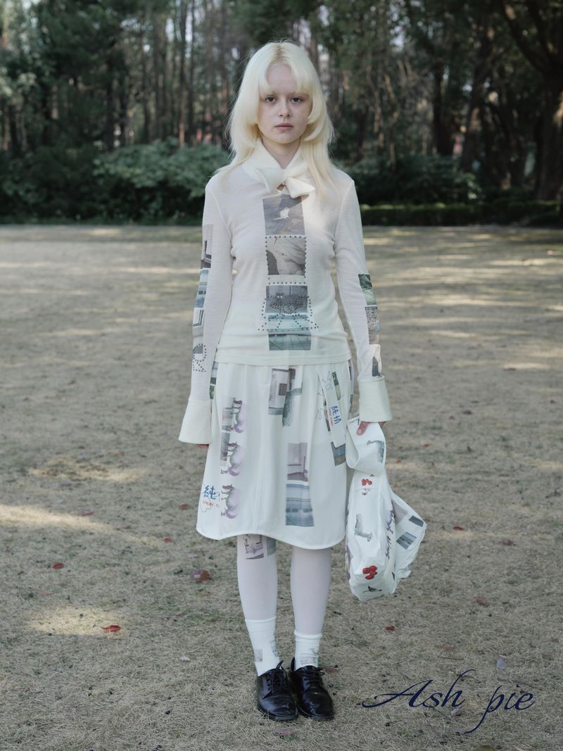 AW25 プリーツスカート