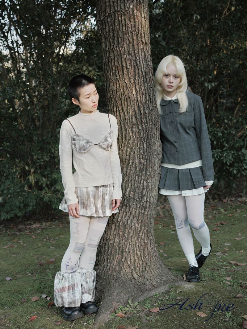 AW25 Air layer bow sweater