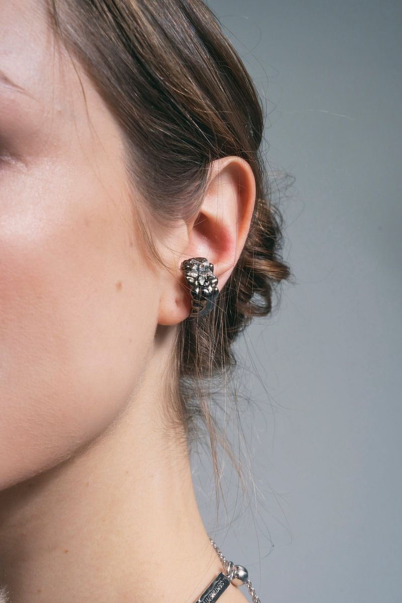 NO.316 [BLACK] GEOMETRY STAR EARCUFF