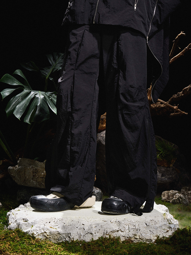 RELABEL（リレーベル）の「RELABEL 24AW Chrysalis - Cocoon Breaking Multi-Zip Seam Deconstructed Punch Lounge Pants（Pants）」